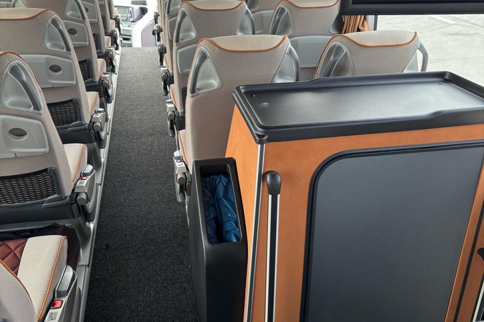 Mercedes Benz Tourismo 53miest