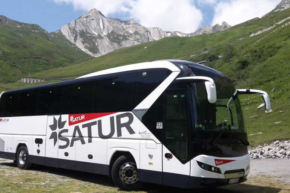 Prenájom autobusu - Neoplan Tourliner Euro 6