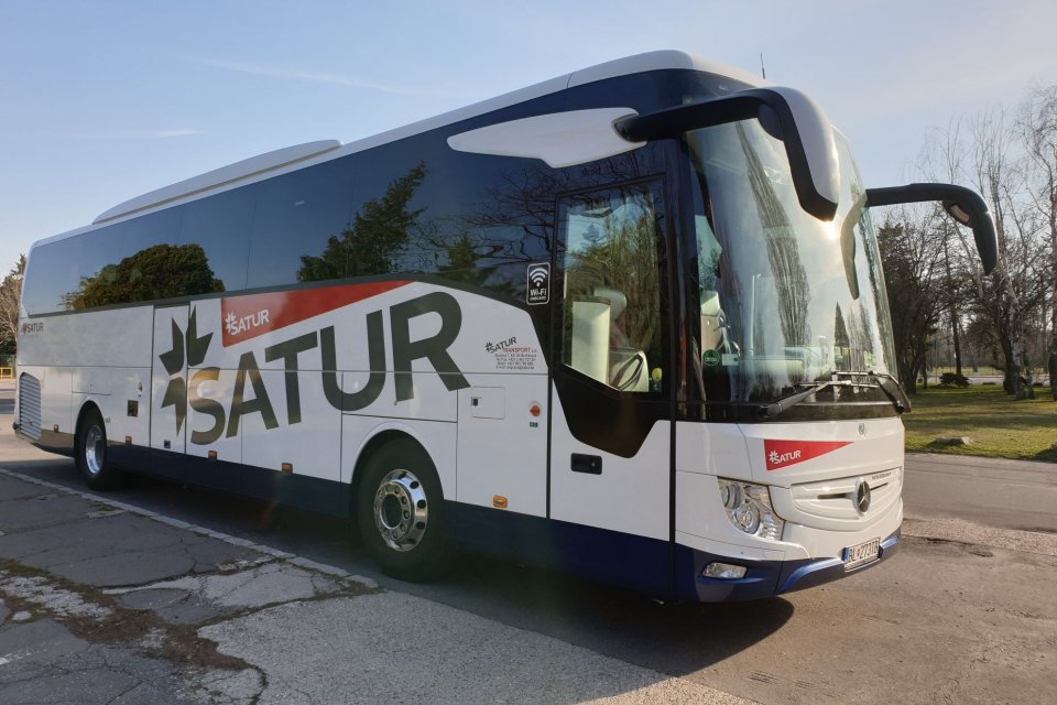 Prenájom autobusu - Mercedes-Benz (new) Tourismo