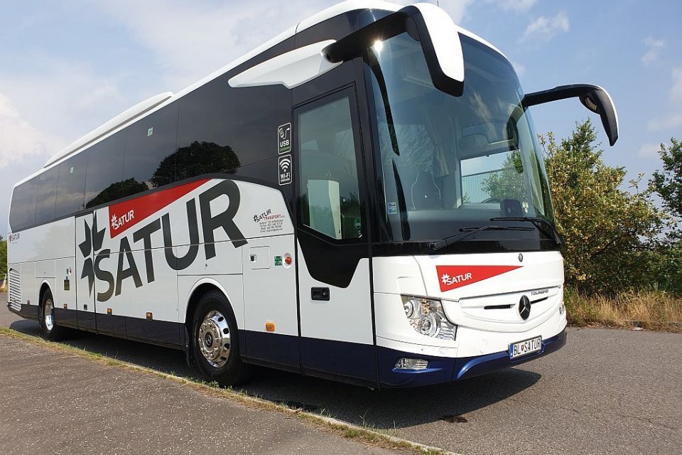 Prenájom autobusu - BL-SATUR Mercedes-Benz (new) Tourismo