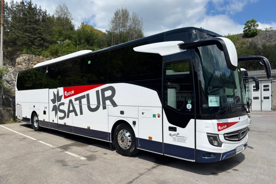 Prenájom autobusu - Mercedes Benz Tourismo 53miest
